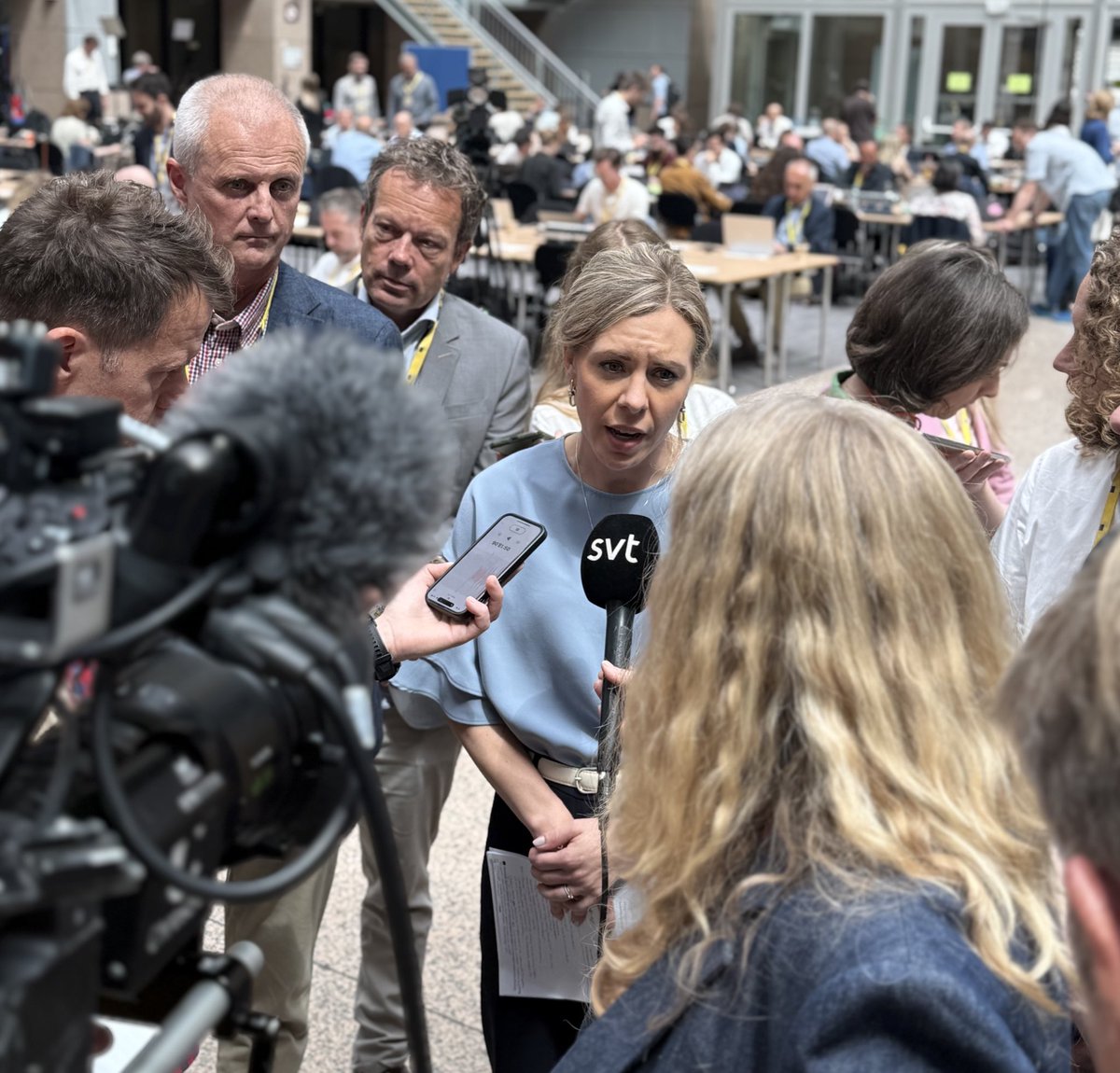 En historisk vecka i en turbulent tid.

I onsdags beslutade Nato om ett nytt 5%-mål. Igår bekräftade EU:s ledare nya verktyg som gör det lättare för medlemsländer att växla upp investeringar i nationella försvar.

Europa tar ansvar. Sverige visar vägen.