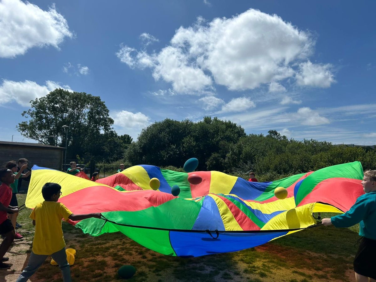 StMattsAcademy's tweet photo. As the year 6's time at Primary school starts to come to an end, it was time to reflect on some of our favourite memories in PE. We pulled out the parachute yesterday and played some of games we were taught when we first arrived at St. Matthews. #Memories #TeamStMatts https://t.co/JAdUQ7nbHH