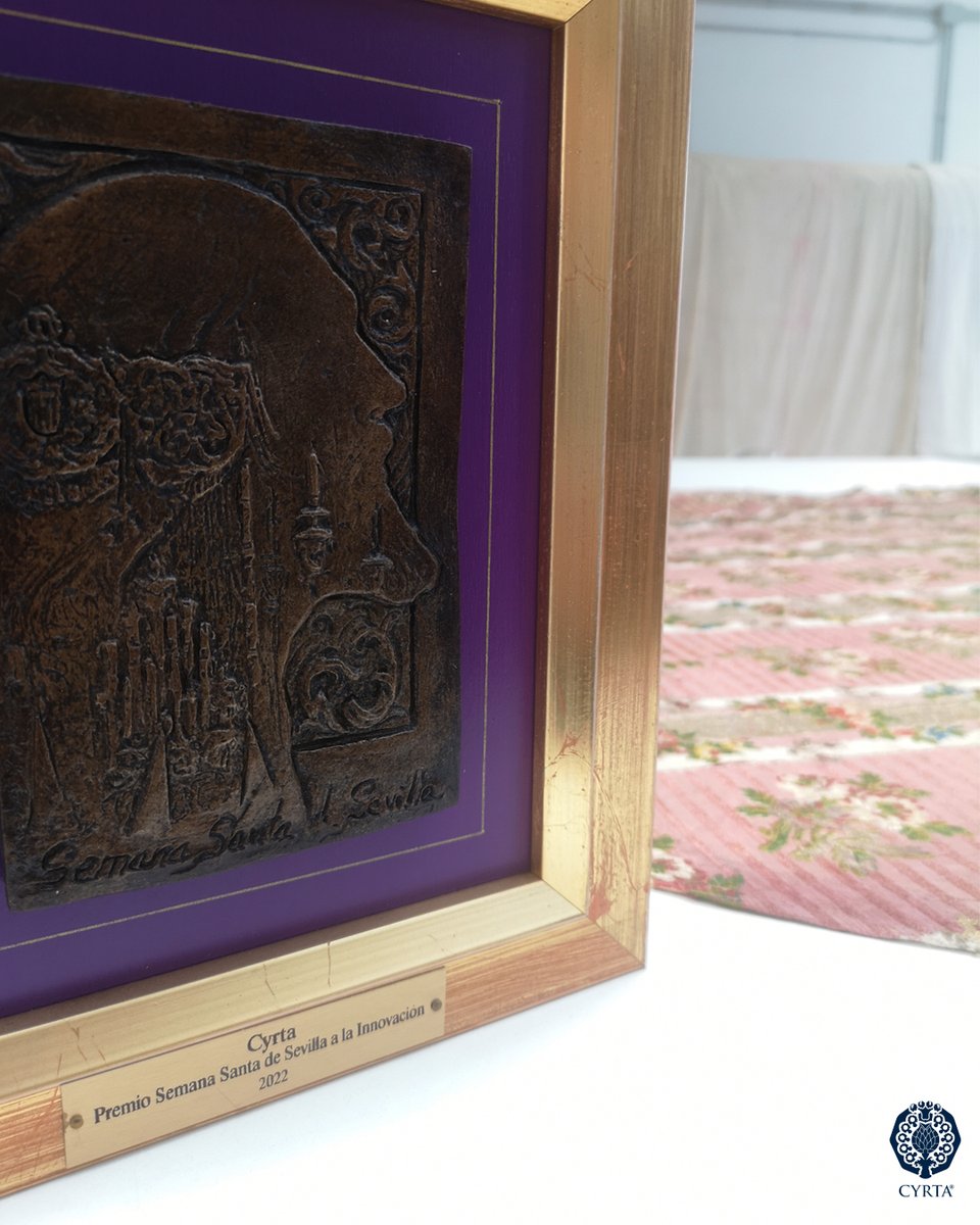 🔷Hace tres años, en la entrega del Premio Semana Santa de Sevilla a la Innovación, otorgado por <a href="/SSantaTV/">Semana Santa TV</a>, agradecimos públicamente a nuestros padres y madres por haber sido un apoyo fundamental para que #CYRTA sea lo que es hoy.

Hoy volvemos a reconocerlos❤️

#CRTextil