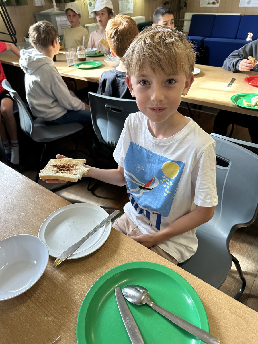 Overstone Primary School tweet media