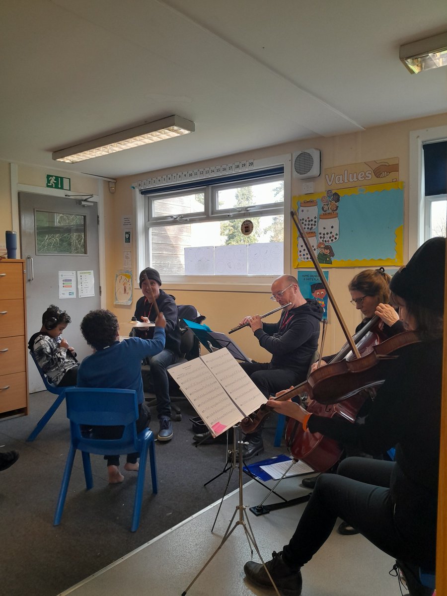 Hellios Information (@helliosinfo) on Twitter photo Sharing values with <a href="/OxfordPhil/">Oxford Philharmonic Orchestra</a>: community & inclusivity!
We're proud to support their mission to make music universal across Oxfordshire.
Learn more: eu1.hubs.ly/H0k7vpT0
#HelliosSupports #OxfordPhil #CommunityMusic Sharing values with <a href="/OxfordPhil/">Oxford Philharmonic Orchestra</a>: community & inclusivity!
We're proud to support their mission to make music universal across Oxfordshire.
Learn more: eu1.hubs.ly/H0k7vpT0
#HelliosSupports #OxfordPhil #CommunityMusic