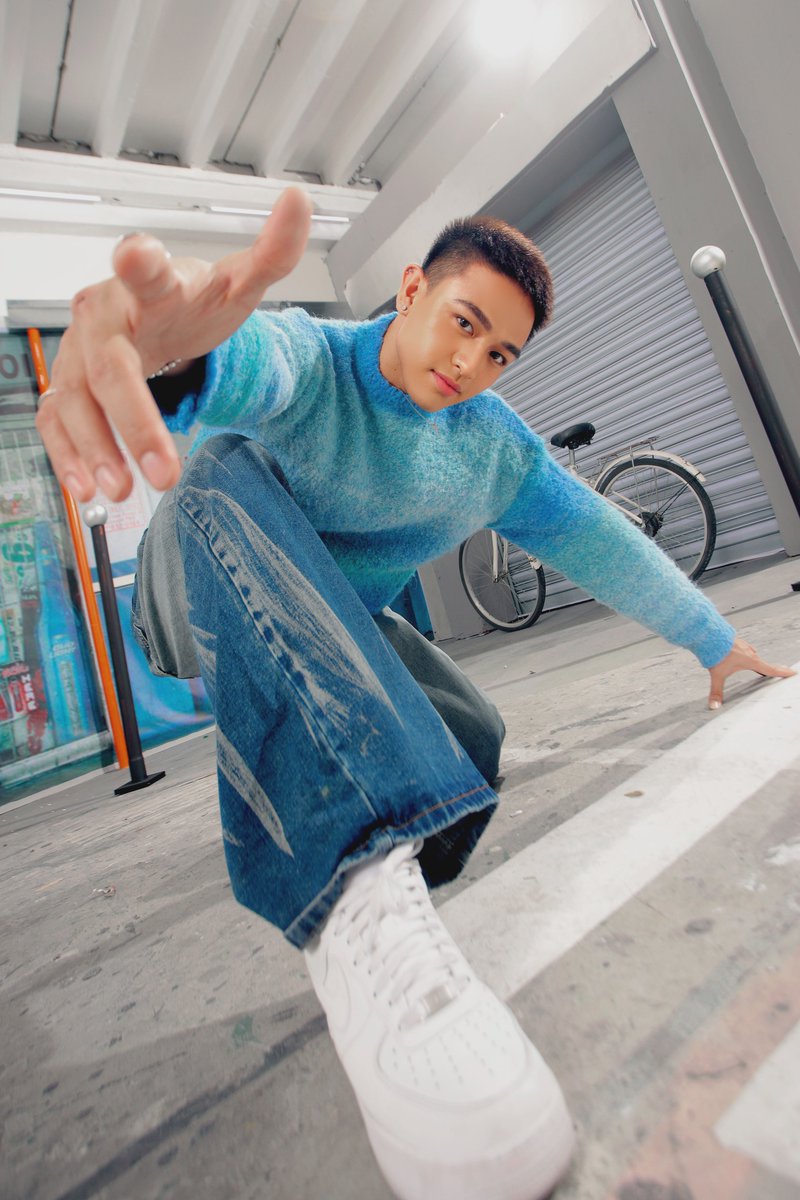 vxonofficial's tweet photo. SIGE NA, PATUNAYAN NA MGA TUNAY MONG NADARAMA 🙏

Dapat Lang Ako Lang 🔐💖
SAM Concept Photo 

2025.07.04

#VXON_SAM #VXON #VXON_DapatLangAkoLang https://t.co/QKCqmyvyiw
