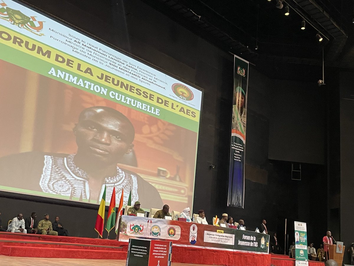 Altess au Forum de la Jeunesse de l’AES. Chapeau!