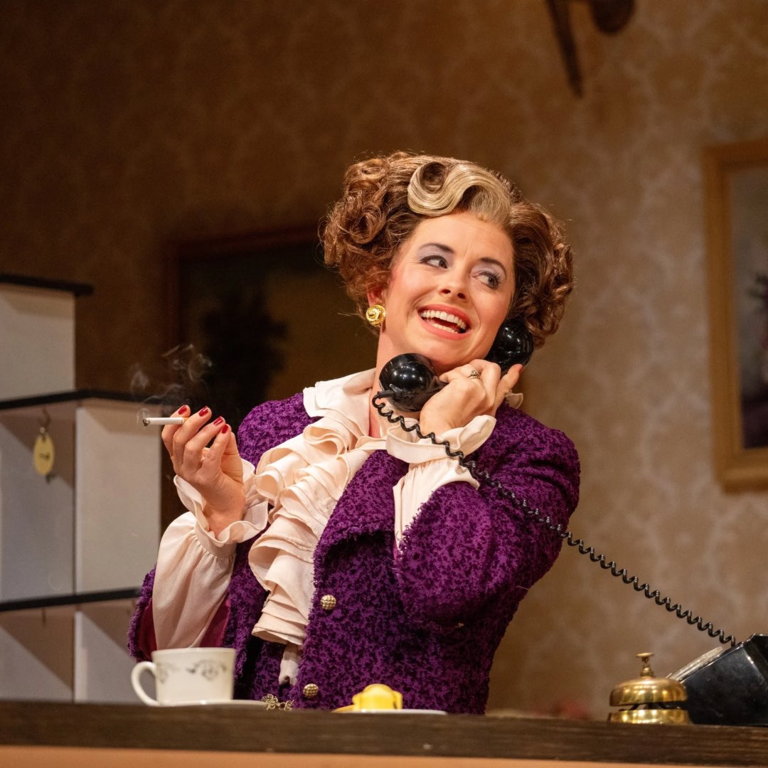 NimaxTheatres's tweet image. Check-in is officially open for our brand new cast of FAWLTY TOWERS 🤩🛎️
Now playing at the Apollo Theatre, book your tickets here: nimaxtheatres.com/shows/john-cle…
📸 Hugo Glendinning