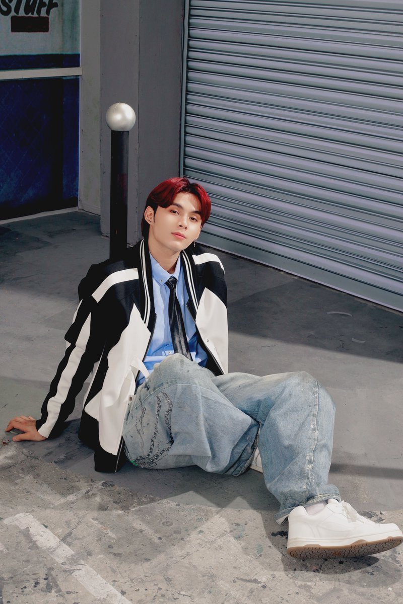 CAN YOU TELL ME I'M THE ONE AND ONLY? 🥺

Dapat Lang Ako Lang 🔐💖
PATRICK Concept Photo 

2025.07.04

#VXON_PATRICK #VXON #VXON_DapatLangAkoLang