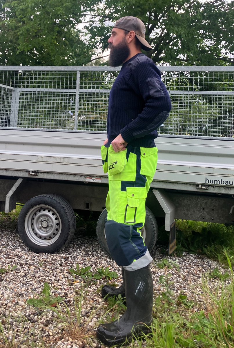 Once again, in Dunlop Purofort rubber boots