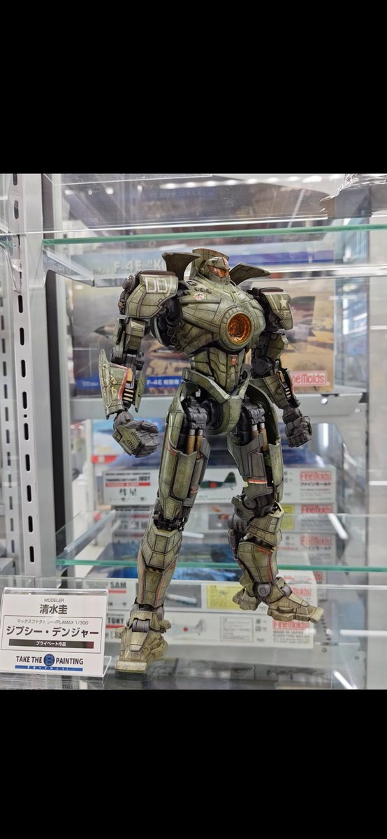 J_ms4406's tweet photo. ビッグカメラ新宿西口店行ってきた。
清水圭さんの実物作例見れて最高だったー！ https://t.co/D1QaTlG8Ir