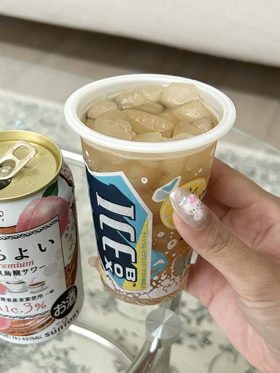 sucle_'s tweet photo. アイスボックス×ほろよい🍻
ｺﾘ暑い日の優勝コンビ＞  ̫＜♪ https://t.co/Sr8nBoyWdy