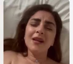 ARSPSG's tweet photo. Bollywood Actress Leaked Videos Private Media👇⤵
🔴➤Full HD:👉 https://t.co/l0wlZP5oqA
Viral Videos Of Celebrities | InstaZoom | social media, video 
Viral Video Of Bollywood Celebrities | Celebrities Party Private
Hania Aamir's New Dance Video Gone Viral | Celebrity https://t.co/Ti00p6hn0s