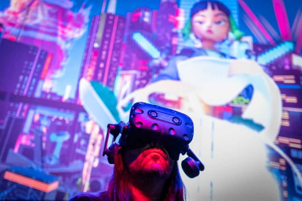 vlcinnovation's tweet photo. LAB🎧Gilles Martin, coordinador de #Sonolab, ha inaugurado el #OWNStage con un DJ VR Set que fusiona sonido, tecnología y entorno gamer.
🕹️ Una apertura que conecta con el espíritu de #OWNValencia: gaming, esports, arte e innovación
@VLCInnovation @VLCgamecity @OpenWorldNowcom https://t.co/7n27N9gjIT