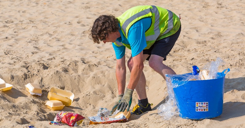 ft_content's tweet photo. The damaging afterlife of the layered plastic and foil bags highlights the need to look far beyond recycling

Part of our FT Rethink series