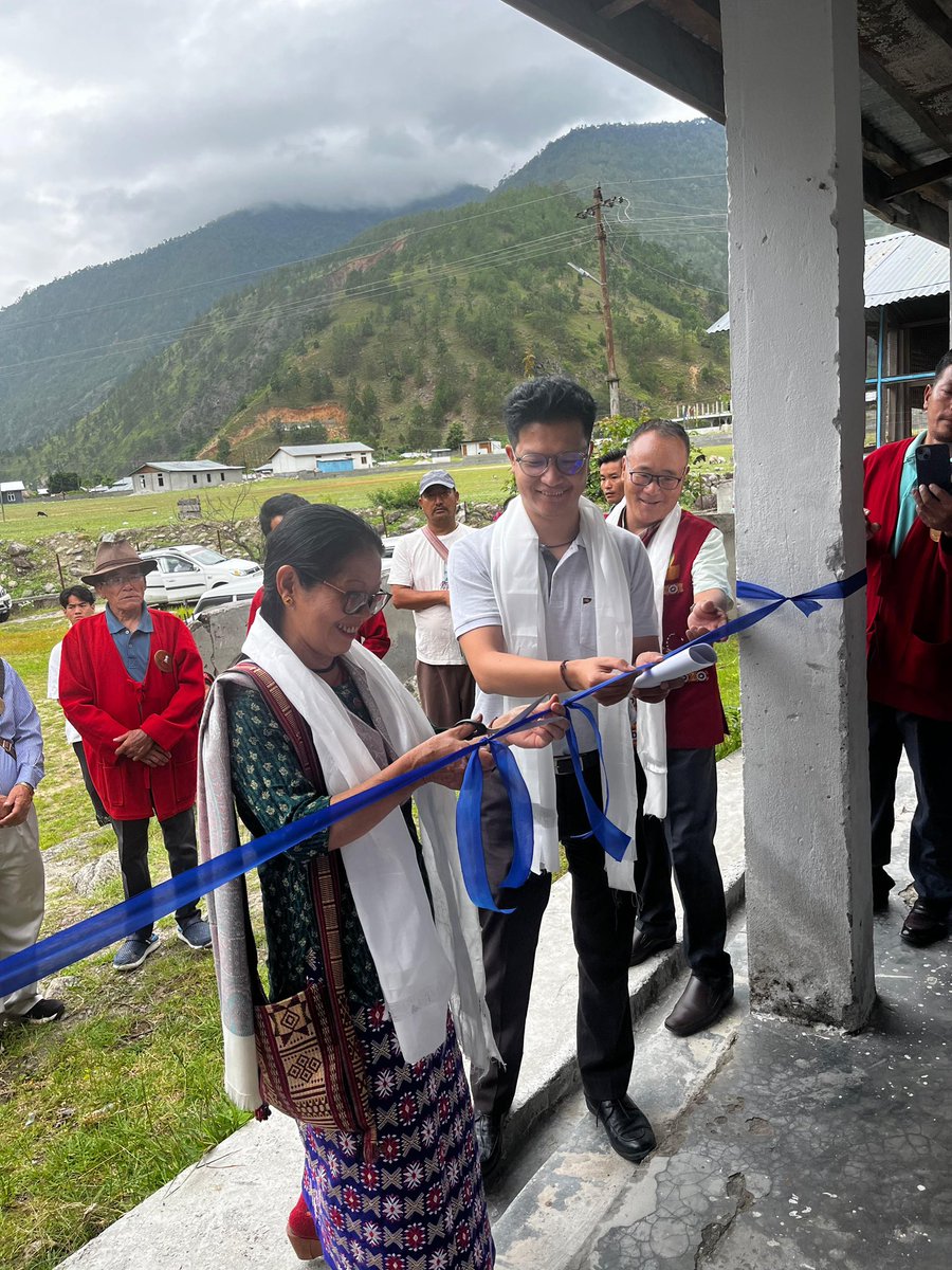 DBomdila's tweet image. Dhatri Aaba Janjatiya Gram Utkarsh Abhiyan reaches various rural parts of #WestKameng!
Camps held at Rupa, Mandala, Pedung, Rama Camp &amp;amp; Bichom to deliver govt services at people’s doorstep — health, agri, welfare, banking &amp;amp; more. #InclusiveDevelopment