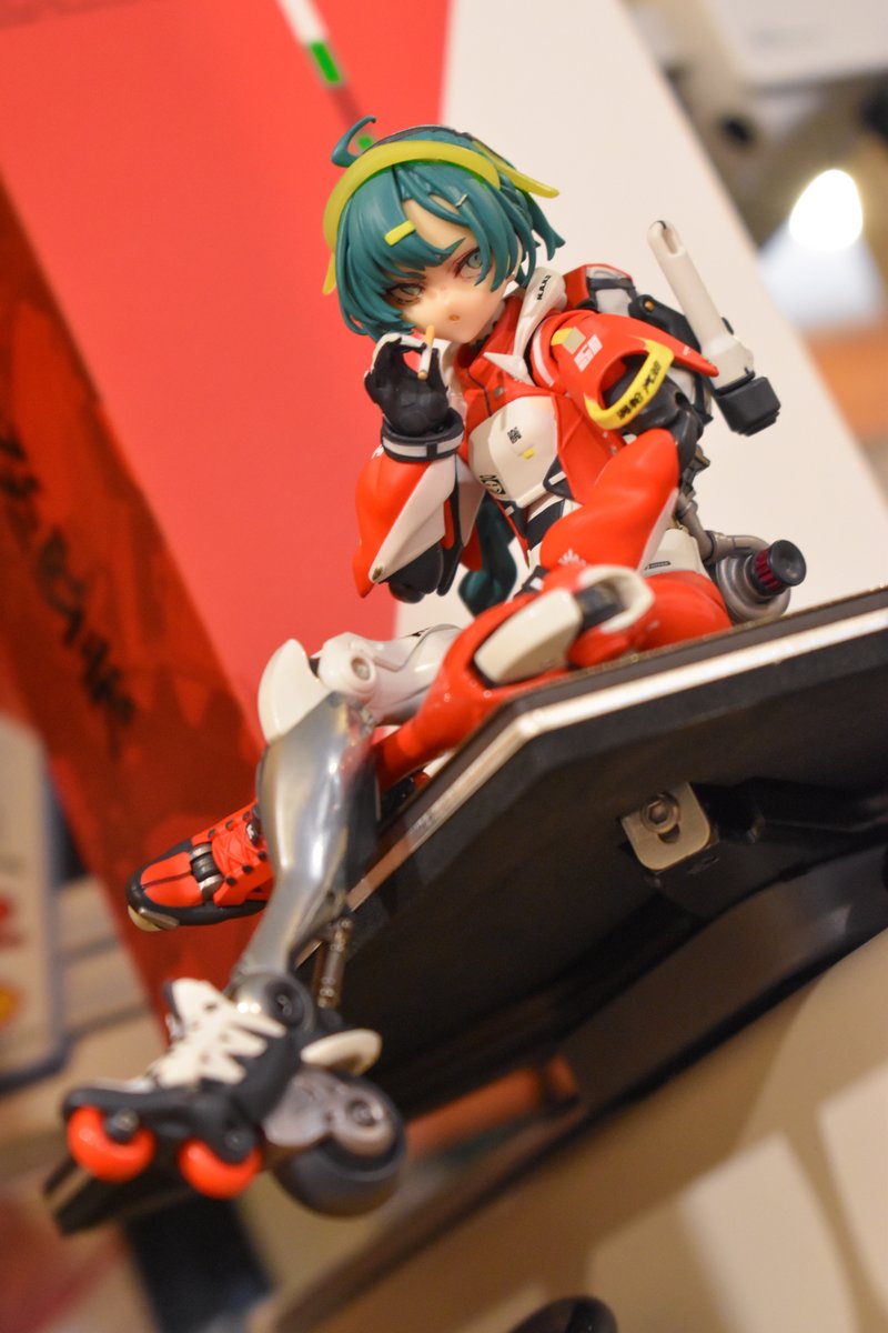 #少女発動機 可動フィギュアシリーズより
SSX-155tb"TURBO ACID" 発売となりました✌️✌️✌️
何卒宜しくお願い致します👍

#MOTORED_CYBORG_RUNNER