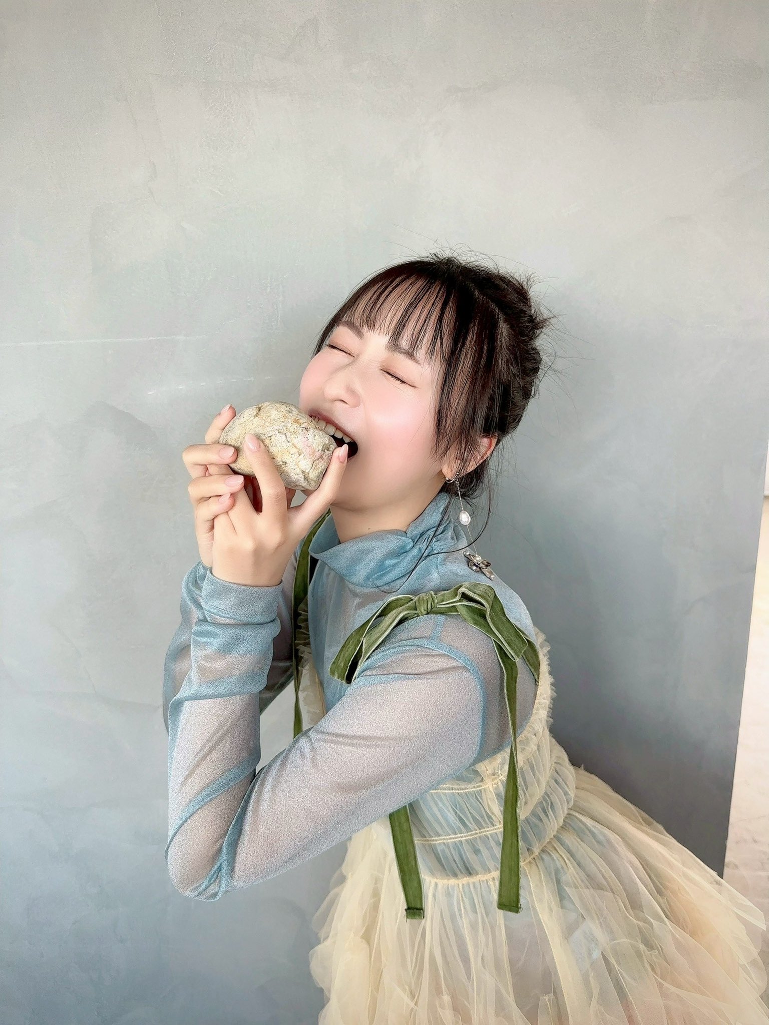 花岩香奈 ヤングドラゴンエイジ 特典 ブロマイド 花岩香奈 ヤングドラゴンエイジ 特典 ブロマイド
