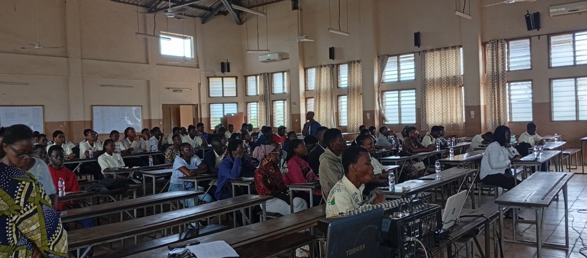 🌐 La journée de l’engagement dans l’écosystème d’Internet a bien démarré ce matin à la salle IRAN 2 de l’Université d’Abomey-Calavi !

#ISOCBenin #GouvernanceInternet #UAC #EngagementNumérique #InternetPourTous