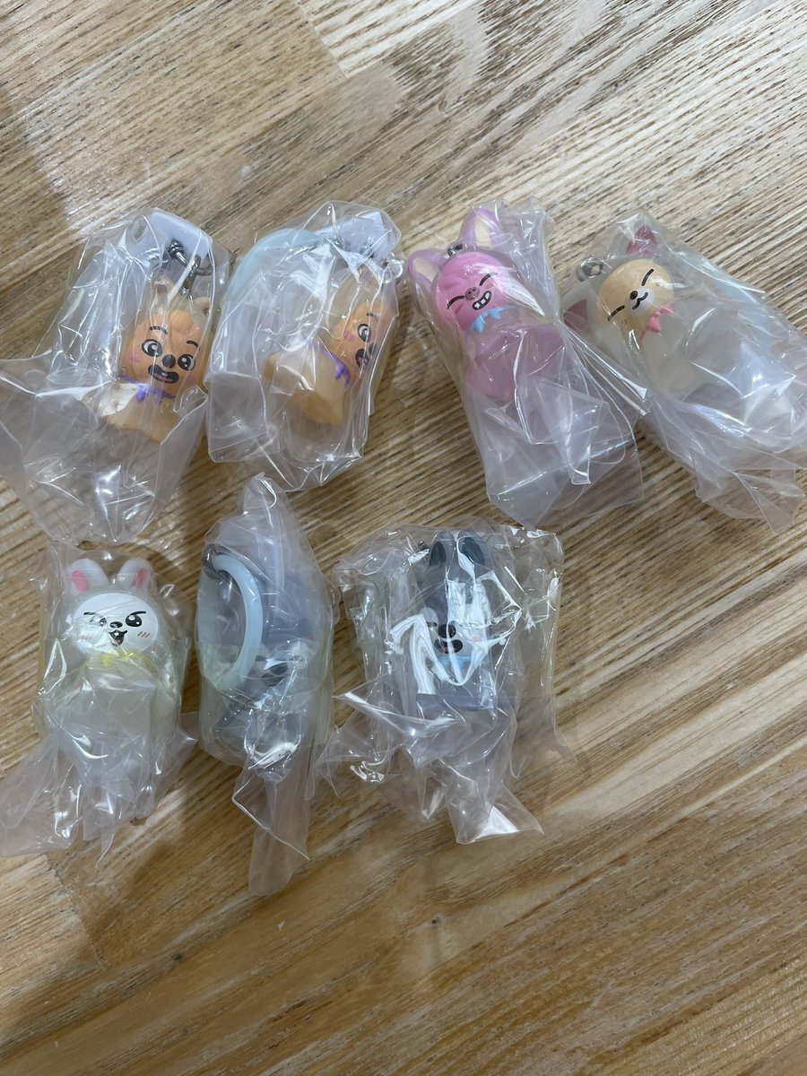 yk62084's tweet photo. straykids スキズ ガシャポン ガチャ SKZOO めじるしアクセサリー めじるし 交換

譲：ウルフチャン、ハンクオッカ、リービット、トェッキ、フォクシニー
求：ジニレット🦙　パピム🐶　ポガリ🐥

郵送または関西手渡し

ジニレット優先。ジニレットは複数可です。
検索からぜひお声がけください🙇🏻‍♀️ https://t.co/2DIIPjpIcY