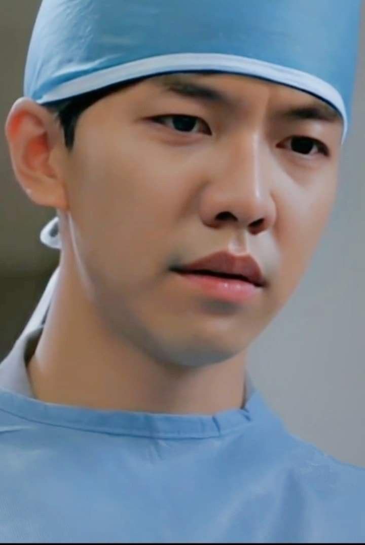 Day 135 waiting for Seung Gi casting news

A doctor role jebal

#LeeSeungGi #이승기