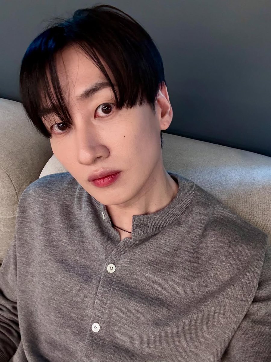 TheLees_HyukHae's tweet photo. 260627

#EUNHYUK IG UPDATE

#세호가중계 #조세호 #슈퍼주니어 #SUPERJUNIOR #SUPERJUNIOR25 https://t.co/d20PdwfLaF