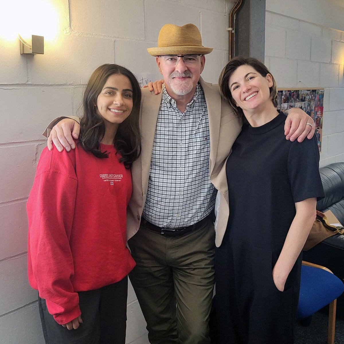 NEW FREE PODCAST OUT NOW! 📣 Click bgfn.sh/bfpod2524 to get an exclusive behind-the-scenes preview of Jodie Whittaker and Mandip Gill's debut at Big Finish.