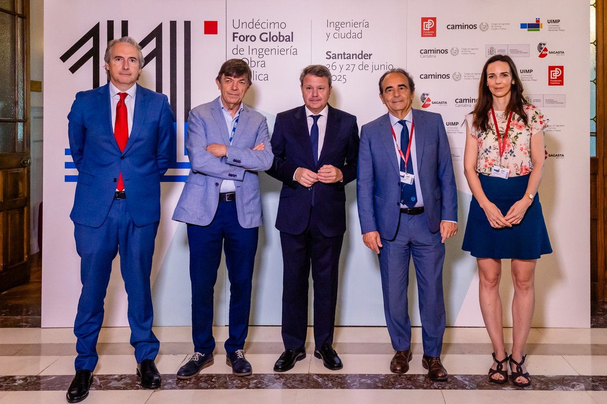 El secretario de Estado, <a href="/jasantano/">Jose Antonio Santano</a>, ha hecho la apertura del 11º Foro Global de Ingeniería y Obra Pública, donde ha destacado la apuesta por la descarbonización del transporte.

🗣️ "Las infraestructuras ya no son un fin en sí mismo sino un medio para alcanzar nuevos derechos"