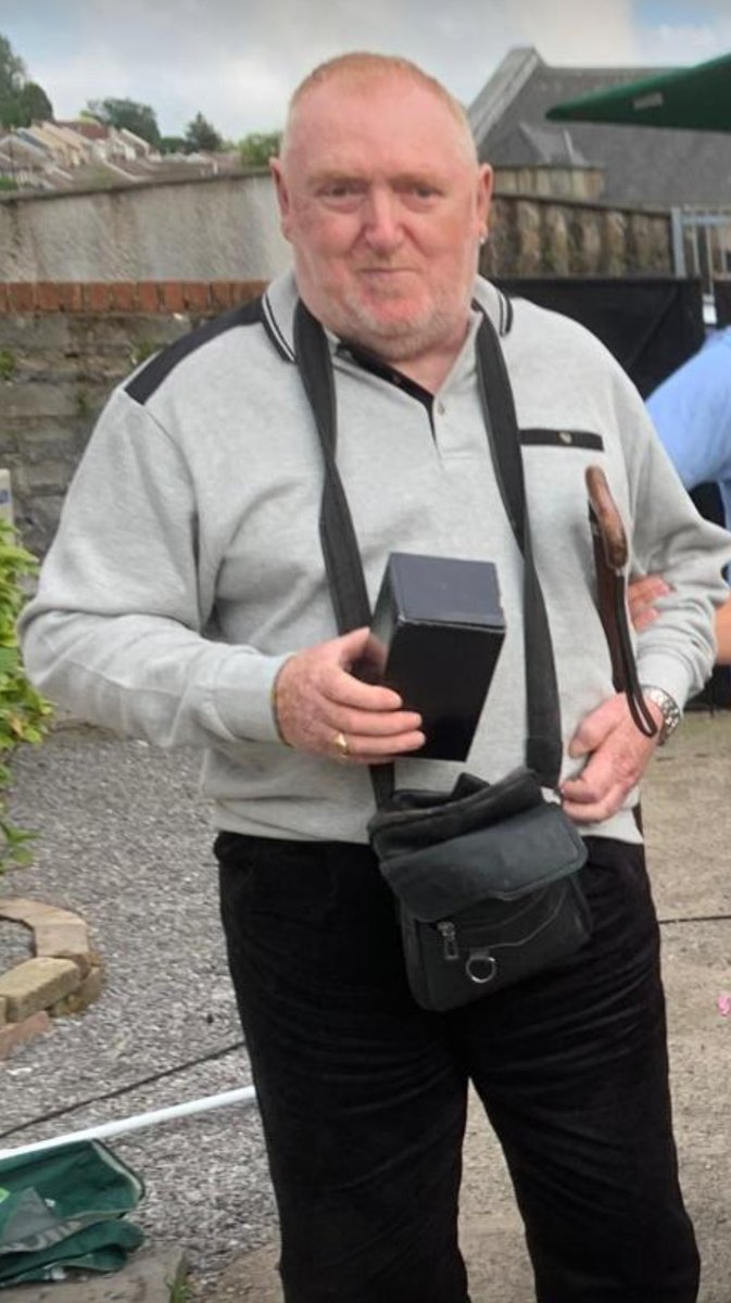 Happy birthday to our long serving treasurer Clive Marsh. Happy birthday Wally ⚽⚪🔵🔴🍺 #upthefer #togetherstronger #teadytogo #footballcommunity #birthdayboy #worldcupwally