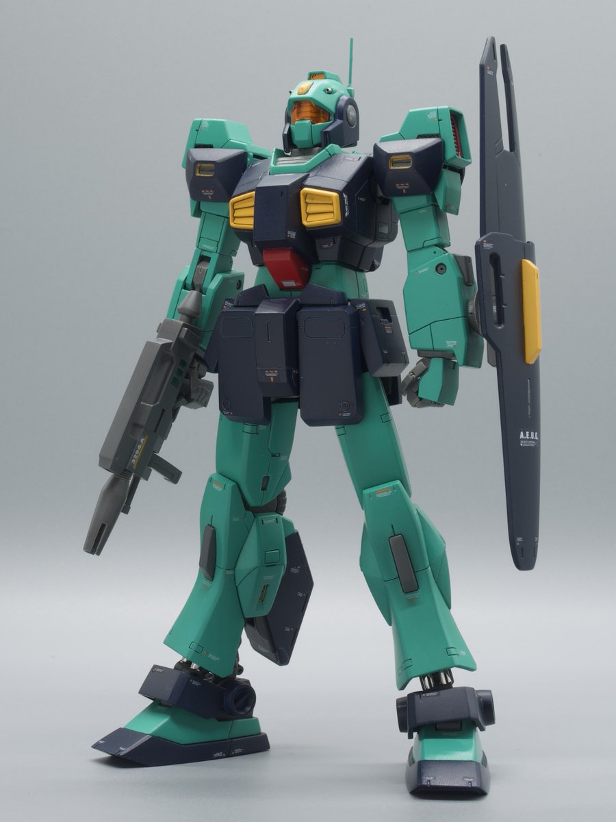 ネモ完成しました‼️

プロポ改修とスジボリ中心のディテールアップでサクッと。

よろしくお願いいたします(＞人＜;)