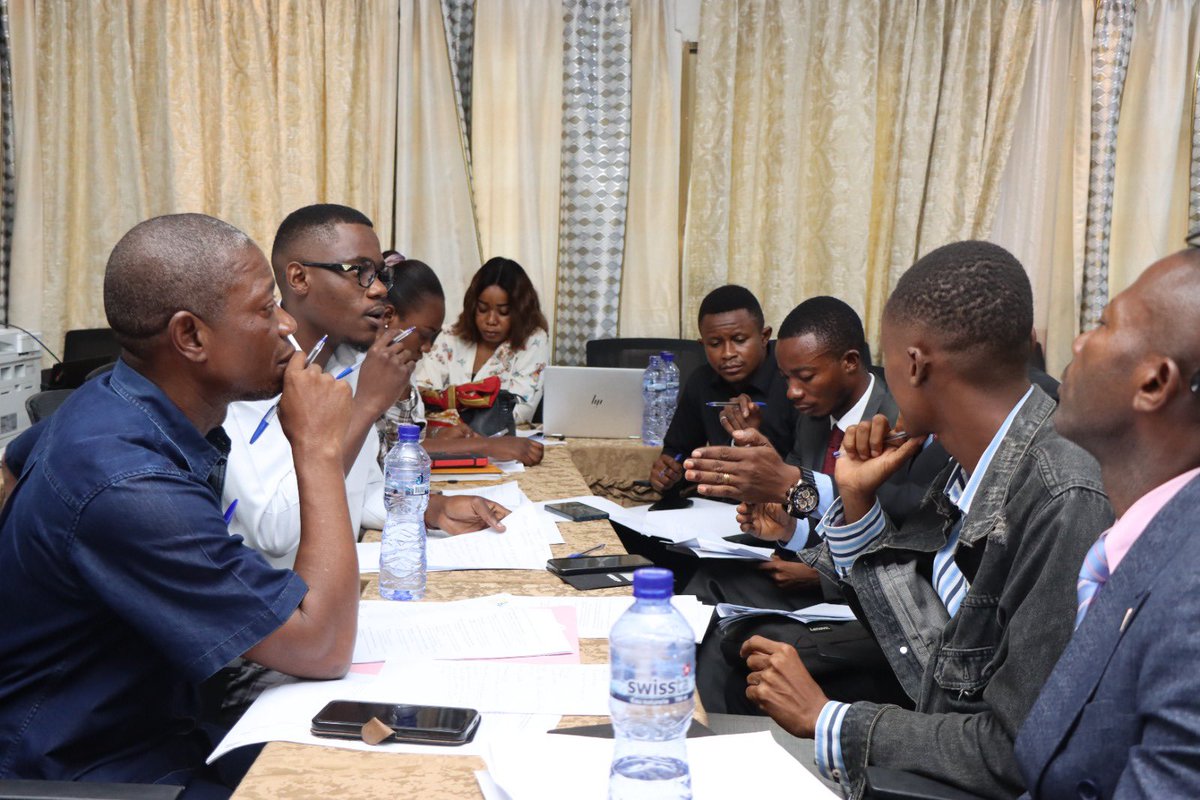 📍 Jour 2

Notre hackathon législatif sur la protection des mineurs face aux jeux de hasard en #RDC se poursuit.

🧠 Jeudi, quatre groupes ont été constitués : cadre juridique ⚖️, gouvernance sociale 🏛️, protection des mineurs 🛡️, transparence financière 💰 et régulation 🎯.