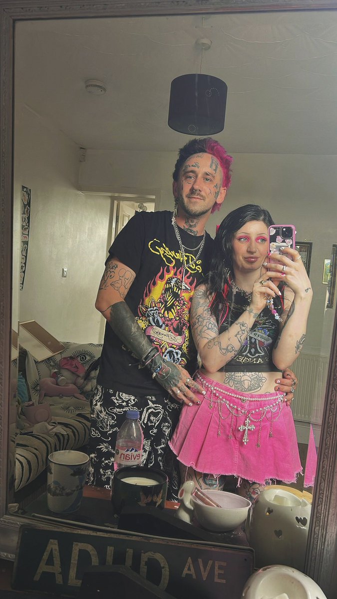 shawnnaes tweet media