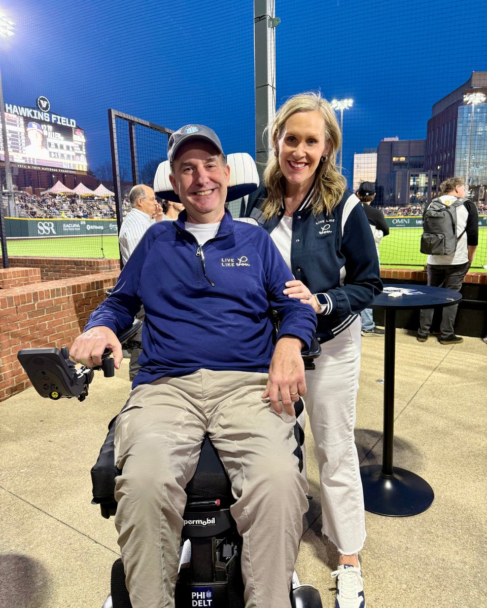 LiveLikeLou4's tweet image. Remembering Todd Nisbet 💙
A champion for ALS research in Middle TN, Todd was vital in our work with VUMC and a tireless advocate for Live Like Lou. His legacy of hope and determination lives on. We send love to his family and all inspired by his leadership.
