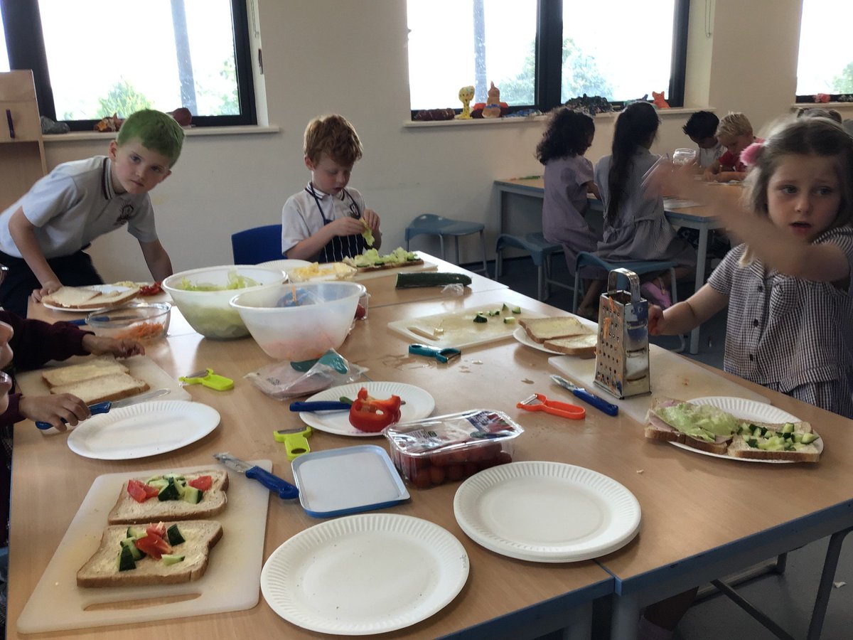 AVPAYear1 tweet media