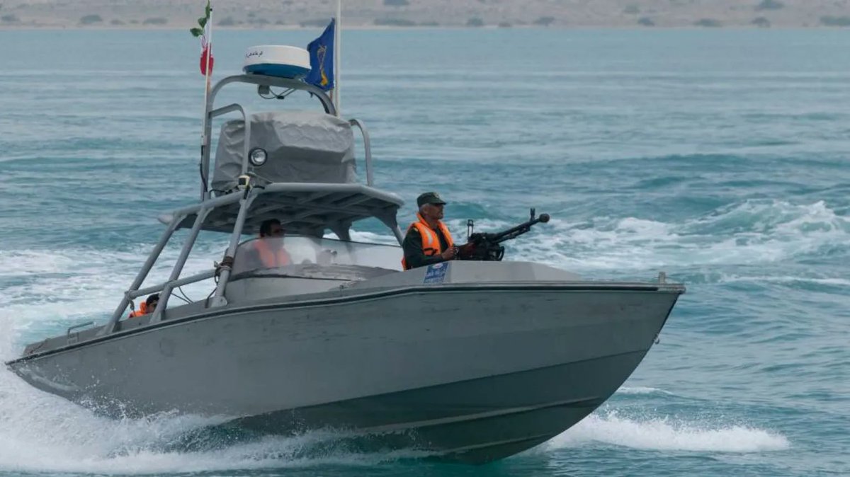 Sameer Hashmi (@sameerhashmi) on Twitter photo It’s been a frantic few weeks. The Iran–Israel conflict raised fears that Tehran might shut the Strait of Hormuz.
In this <a href="/bbcworldservice/">BBC World Service</a> #BusinessDaily, I explore how that threat impacted oil, trade & Gulf diplomacy.
🎧Podcast bbc.co.uk/sounds/brand/p…
<a href="/bencahillenergy/">Ben Cahill</a> It’s been a frantic few weeks. The Iran–Israel conflict raised fears that Tehran might shut the Strait of Hormuz.
In this <a href="/bbcworldservice/">BBC World Service</a> #BusinessDaily, I explore how that threat impacted oil, trade & Gulf diplomacy.
🎧Podcast bbc.co.uk/sounds/brand/p…
<a href="/bencahillenergy/">Ben Cahill</a>