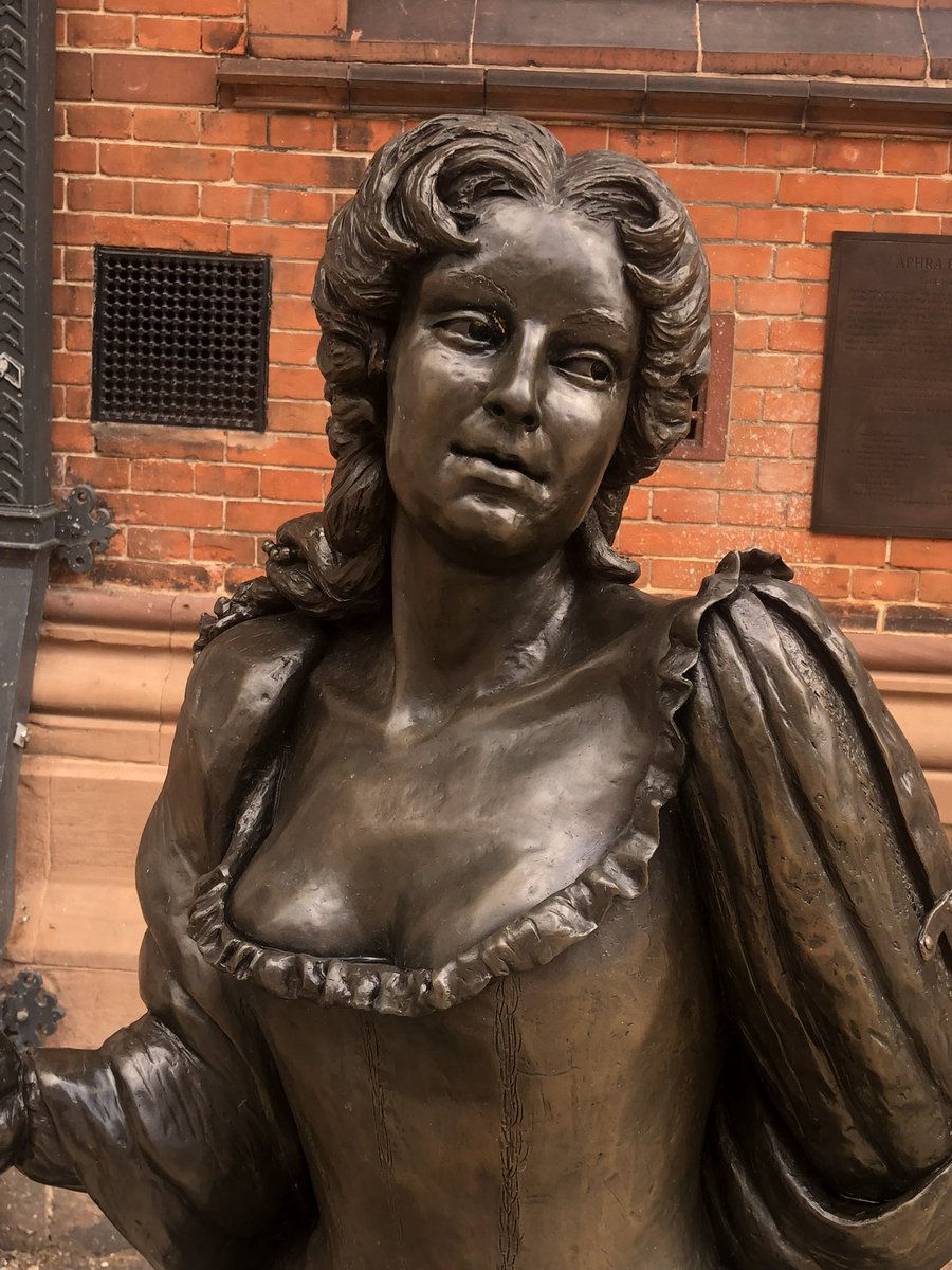 RoyalsOther's tweet image. The new statue of Aphra Behn by Christine Charleswoth in Canterbury. I really like looking at the back of statues.