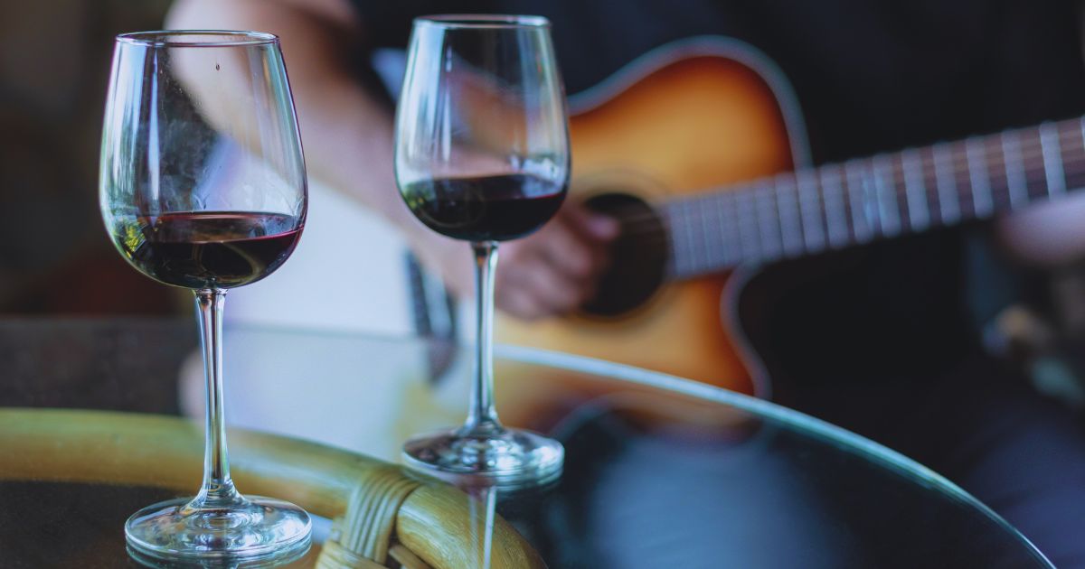 Best Of Wine Tourism Bilbao-Rioja (@bilbaorioja) on Twitter photo Inaugura tu verano en Bodegas FyA en #Navarrete 🎶🍷
#savethedate 27 Jun. <a href="/bodegasfya/">bodegasfya</a>
🎟️ bit.ly/446EFwh
Concierto de The Harp Blues Preachers, 3 vinos de Grupo Piérola + 3 aperitivos deliciosos.
#BodegasFYA #Enoturismo #Blues #LaRioja #Verano ✨ #GreatWineCapitals Inaugura tu verano en Bodegas FyA en #Navarrete 🎶🍷
#savethedate 27 Jun. <a href="/bodegasfya/">bodegasfya</a>
🎟️ bit.ly/446EFwh
Concierto de The Harp Blues Preachers, 3 vinos de Grupo Piérola + 3 aperitivos deliciosos.
#BodegasFYA #Enoturismo #Blues #LaRioja #Verano ✨ #GreatWineCapitals