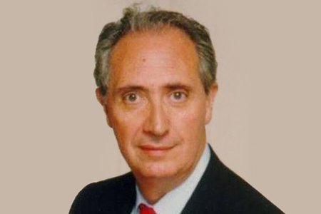 #TalDíaComoHoy de 1995 Publio Codón fue secuestrado en #Zaragoza. Murió dos semanas después cuando intentó huir de su lugar de cautiverio en Bron-Lyon. Malherido, los terroristas le dejaron morir y nunca han dicho el lugar donde lo enterraron.

¡Esto eran los GRAPO! 🧵