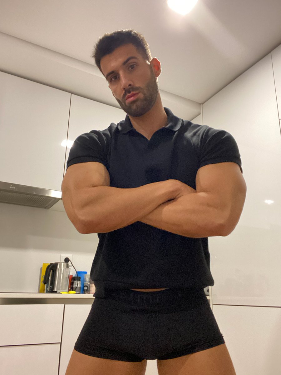 Say “yes” if you’d marry me💙