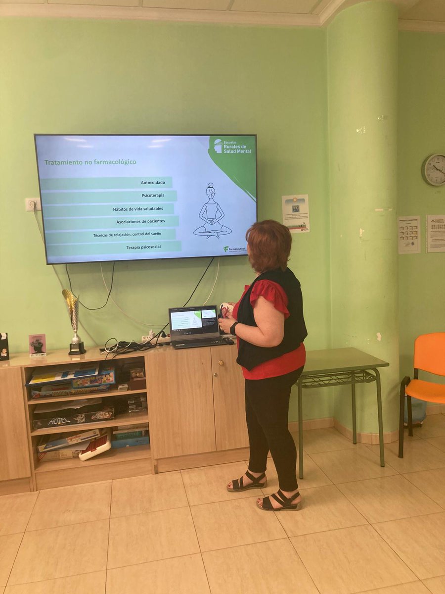 📣Desde la Farmacia del Paseo de Cieza, nos ha acompañado Francisca Ato Abellán, que ha compartido con nuestros/as usuarios/as una charla enriquecedora sobre autocuidado y salud mental 💚

Actividad forma parte del proyecto Escuelas Rurales impulsado por <a href="/cofmurcia/">COFMURCIA</a> 

Gracias🙌