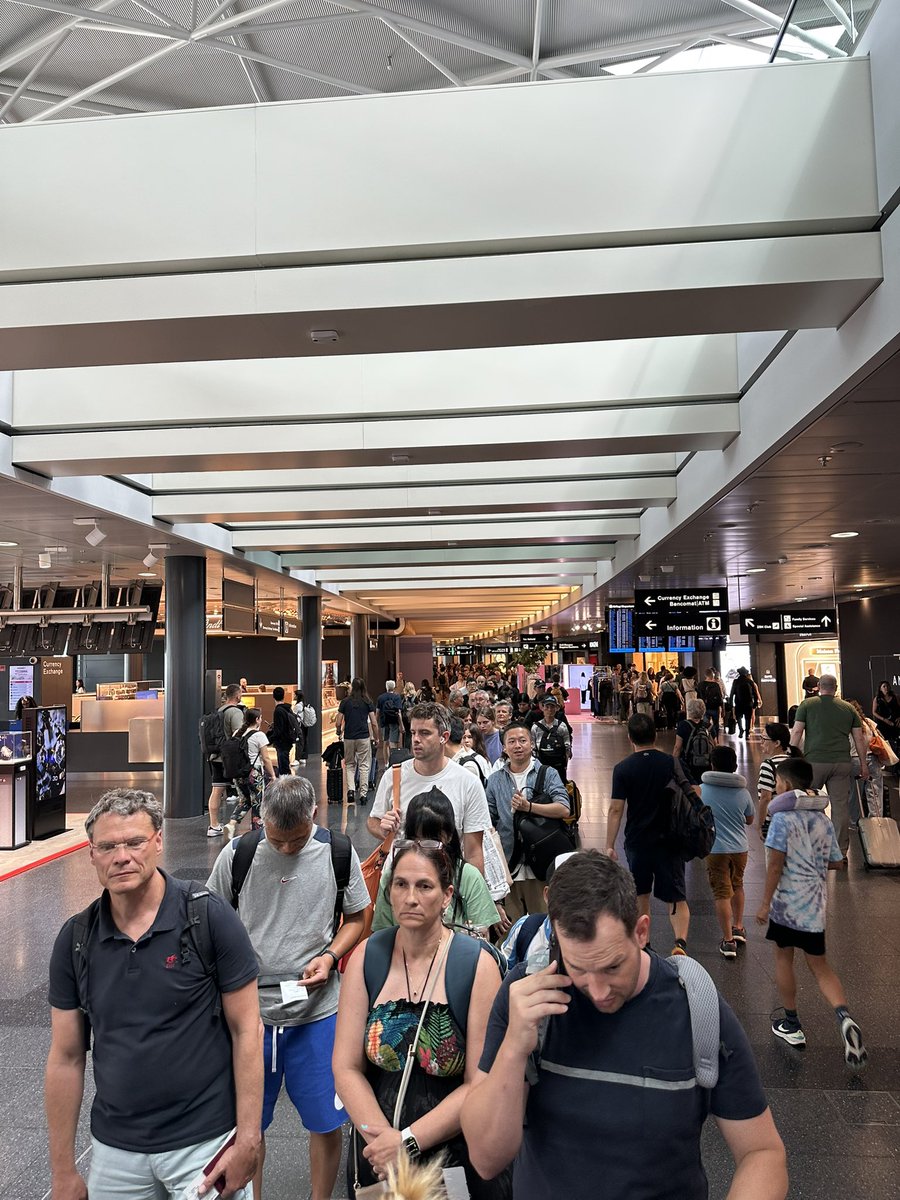 Edward Mills tweet media