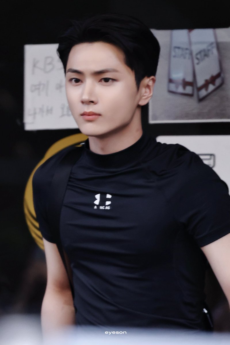 250627
#제이 #JAY #ジェイ #ENHYPEN_JAY #박종성 #종성 #엔하이픈