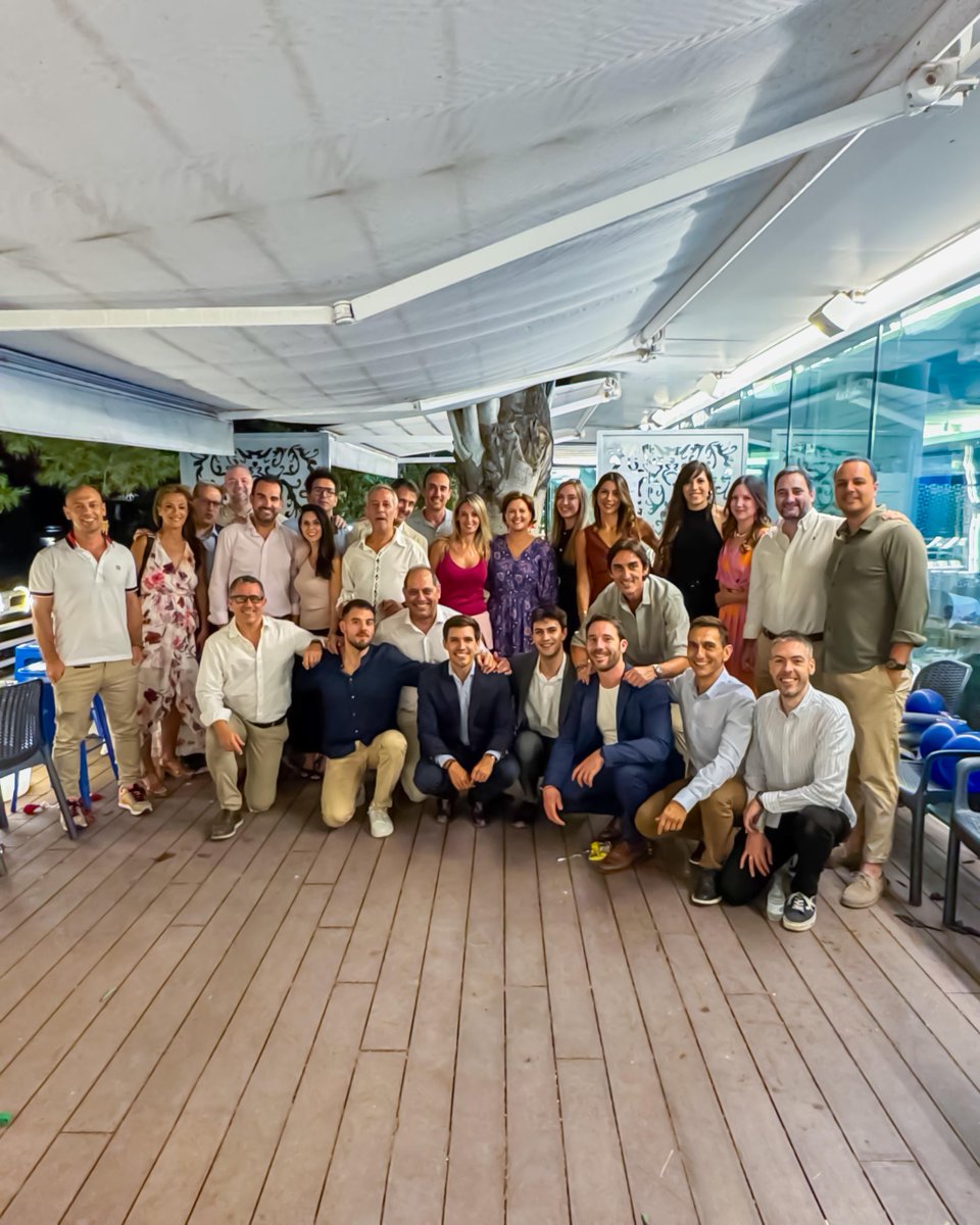 Anoche celebramos la cena de verano AFA junto a nuestros asociados. Una velada para compartir, conectar y seguir fortaleciendo el valor de esta red que no deja de crecer. Gracias a todos los que estuvisteis y a quienes hacéis posible este proyecto cada día.