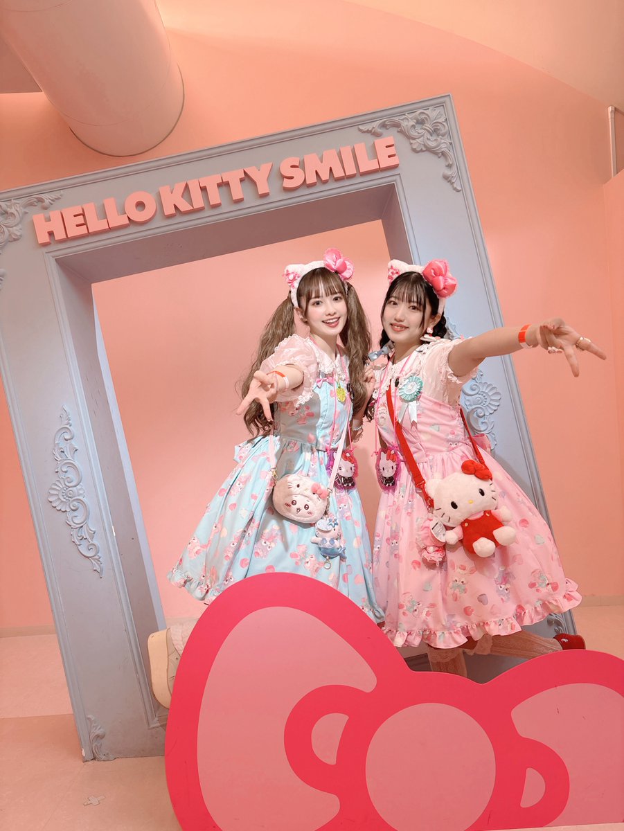 淡路島にあるハローキティスマイル❤️
に行ってきたよ〜♡

かわいいすぎる〜🥺🫰❤️