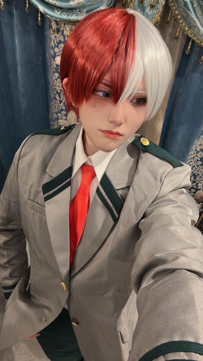 chameli_tsuki's tweet photo. お給仕開始しております🌙*·̩͙

本日ヒーローイベントになります、某ヒーローでお待ちしてますよ🔥❄️
そして本日ラストのお給仕です、、みんな合いに来てね😢

本日プラス(@Chariluplus )にて、24時まで！ご来館お待ちしてます🎶 https://t.co/1INh6D6Mq3