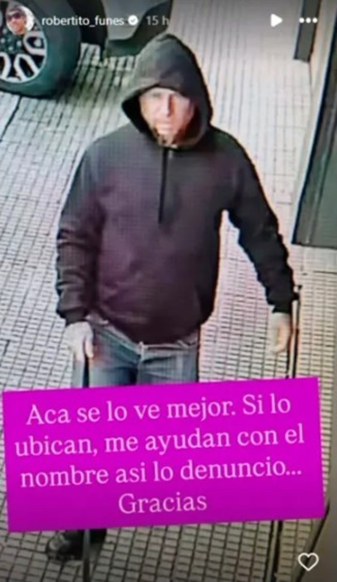 BlancaDios2's tweet photo. Ayudemos a Robertito Funes este es el que vandalizo su camioneta la lleno de mierda
Toda mi solidaridad 
Compartamos https://t.co/WkvQ6GulWa