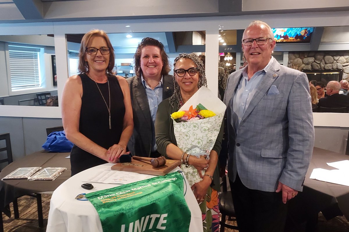 DearHtsRotary's tweet photo. We celebrated the end of a successful year yesterday with a Presidents Dinner honoring Renata Crooms.  Area 2 AG Melissa Redmon was on hand as Crooms, the sixth woman president in club history, turned the gavel over to the seventh, Kelly Roe, for the 2025/2026 #Rotary year. https://t.co/zVH7cqvyGX