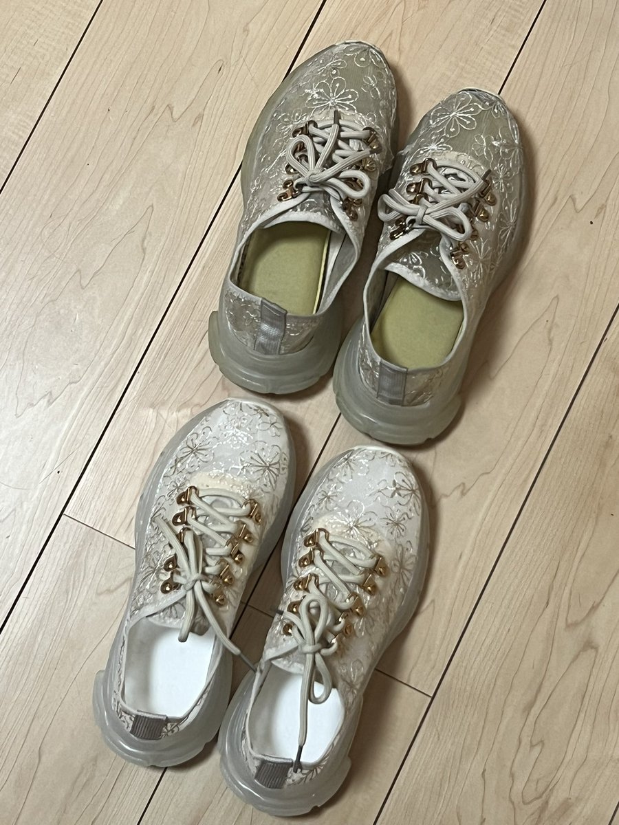 koro729's tweet photo. 2年履き潰してやっぱりこの子が良くて新しい子をお迎えしたw

色のくすみ具合がやばw https://t.co/fruQDj3vNJ