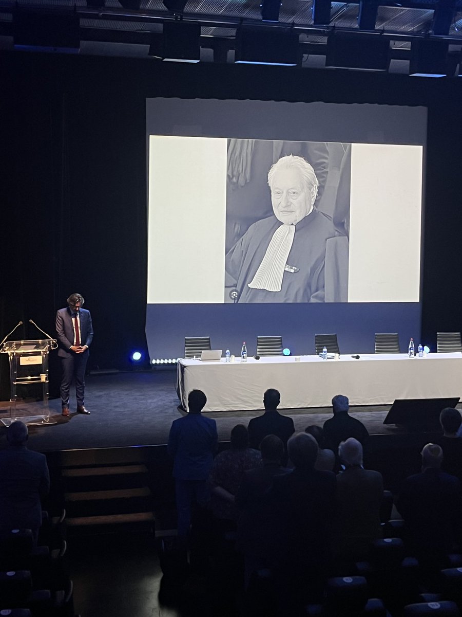Barreau de Montpellier (@barreaumtp) on Twitter photo En ouverture de la générale élective de la <a href="/Conf_Batonniers/">ConférenceBâtonniers</a> , l’hommage solennel au Bâtonnier François BEDEL de BUZAREINGUES, ancien président de la Conférence, ancien Bâtonnier de #Montpellier.
La marque de son action au service des avocats de France demeure indélébile. En ouverture de la générale élective de la <a href="/Conf_Batonniers/">ConférenceBâtonniers</a> , l’hommage solennel au Bâtonnier François BEDEL de BUZAREINGUES, ancien président de la Conférence, ancien Bâtonnier de #Montpellier.
La marque de son action au service des avocats de France demeure indélébile.