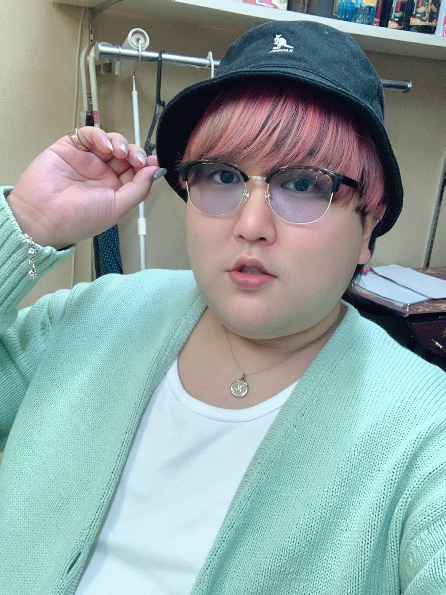 five_o_biton's tweet photo. https://t.co/7StpICtFpq

日記更新しております🐷
しっかり���ェックよろしく👍

 #名古屋 #女子大 #栄 #メンパブ  #ホスト https://t.co/u1h36KNCsD