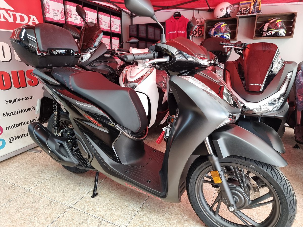 MotorHouseVng's tweet photo. Hoy entregamos otra Honda SH125 Sport!! Que la disfrutes mucho Nicolas!! https://t.co/KgYBTyDqen