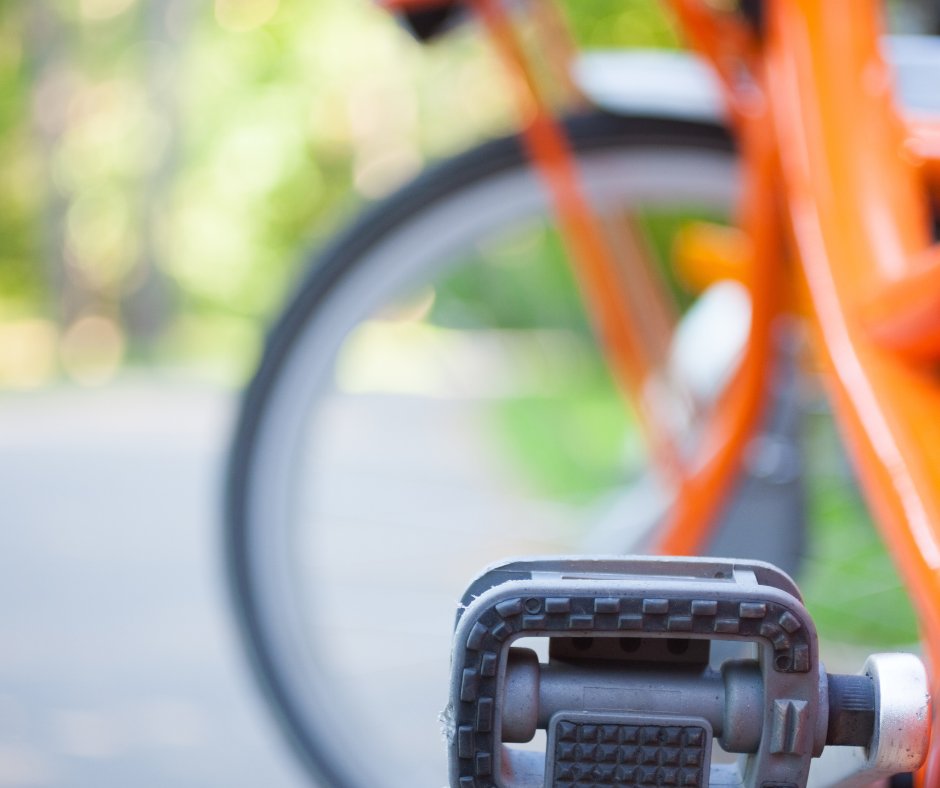 IrvineMurphy's tweet photo. Our community is situated in a perfect location with parks nearby where you can pedal your way to a healthier you! 🚴‍♂️ Grab a friend, explore the neighborhood, and enjoy the benefits of cycling. 🍃 https://t.co/Ic2FoGs48C