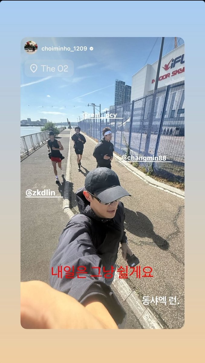CHANYEOL reposted Minho's story and wrote:

"Tomorrow, I will just rest"

🤣🤣🤣🤣🤣