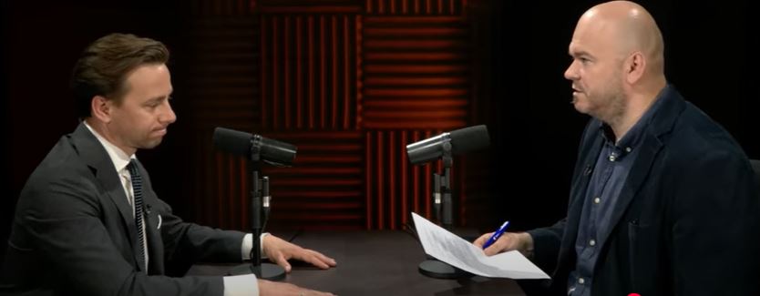 jprusinowski's tweet image. To już chyba 12 lat z  #SednoSprawy. Trochę się w zawodowym życiu zmieniało po drodze, ale niezmiennie prowadzę rozmowy w @Radio__Plus o 8:45. Bardzo dziękuję za kolejny rok Słuchaczom, Gościom (ostatnim był @krzysztofbosak ) i moim Szefom.  Do usłyszenia we wrześniu, jak Bóg da!